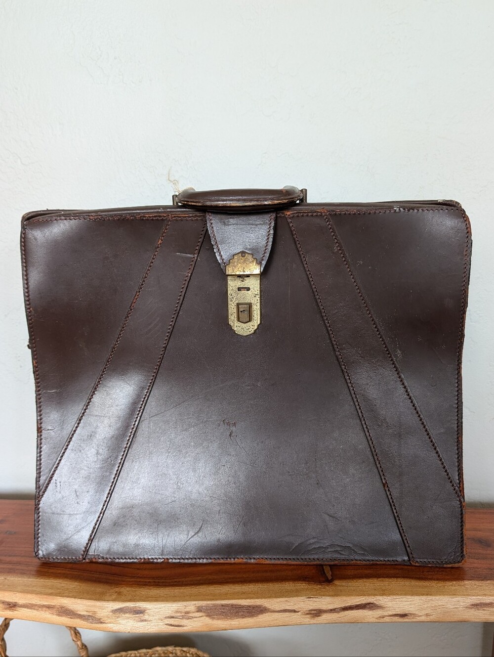 Vintage 60's 70's GOVT Classic Brown Leather Briefcase